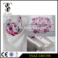 Cercle floral en soie de 19mm blanc autour d&#39;une écharpe en soie d&#39;impression numérique simple